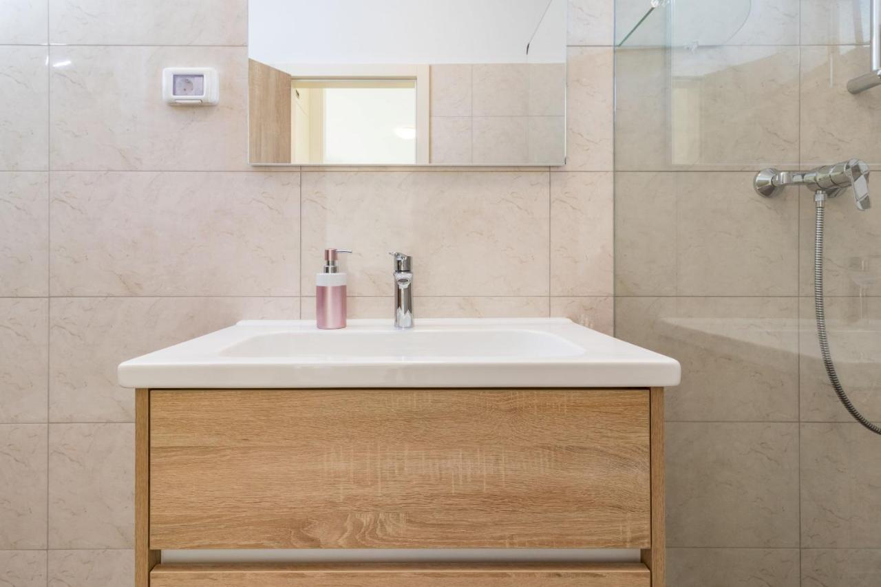 Garden Apartment Медулин Екстериор снимка