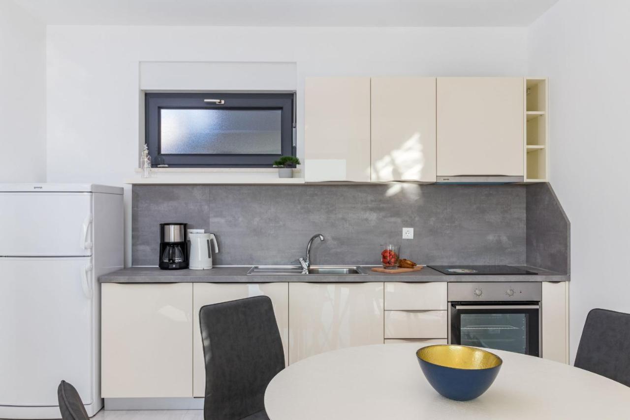 Garden Apartment Медулин Екстериор снимка