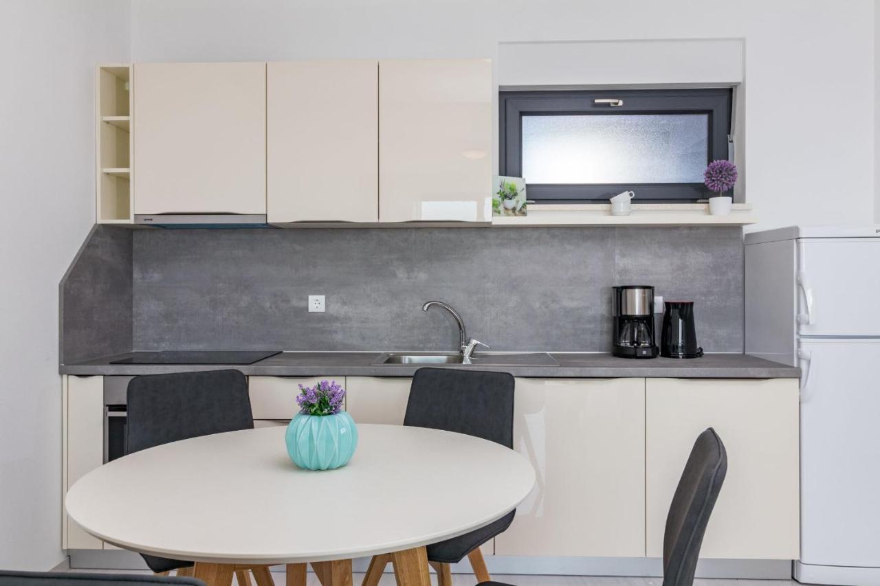 Garden Apartment Медулин Екстериор снимка