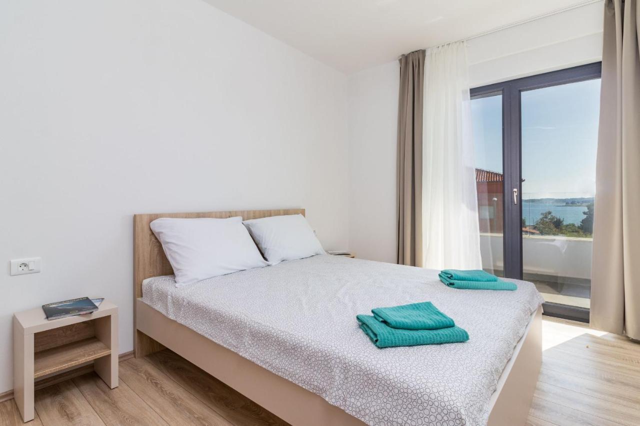 Garden Apartment Медулин Екстериор снимка