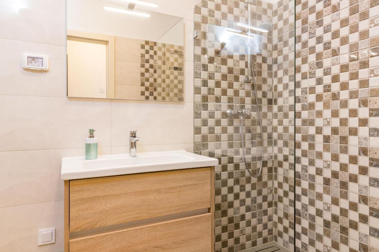 Garden Apartment Медулин Екстериор снимка