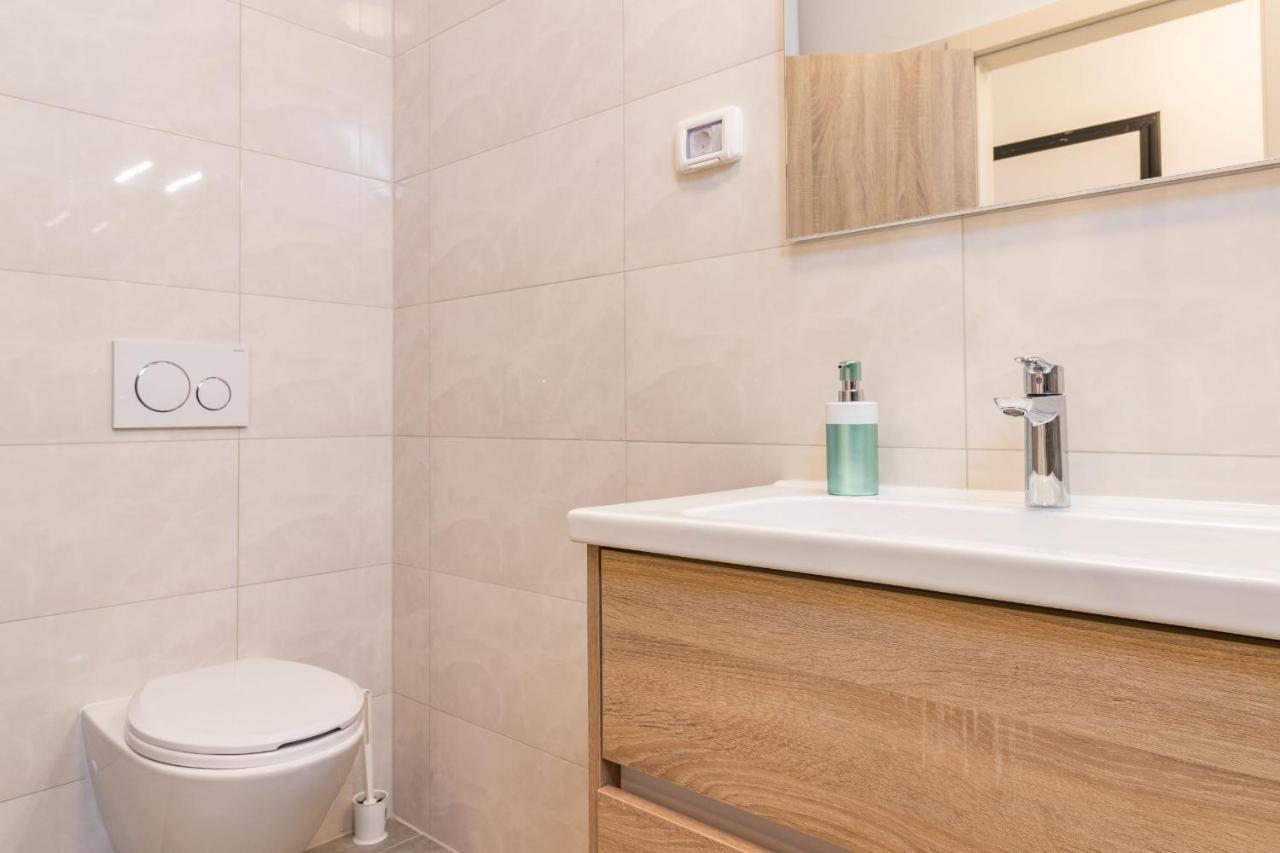 Garden Apartment Медулин Екстериор снимка