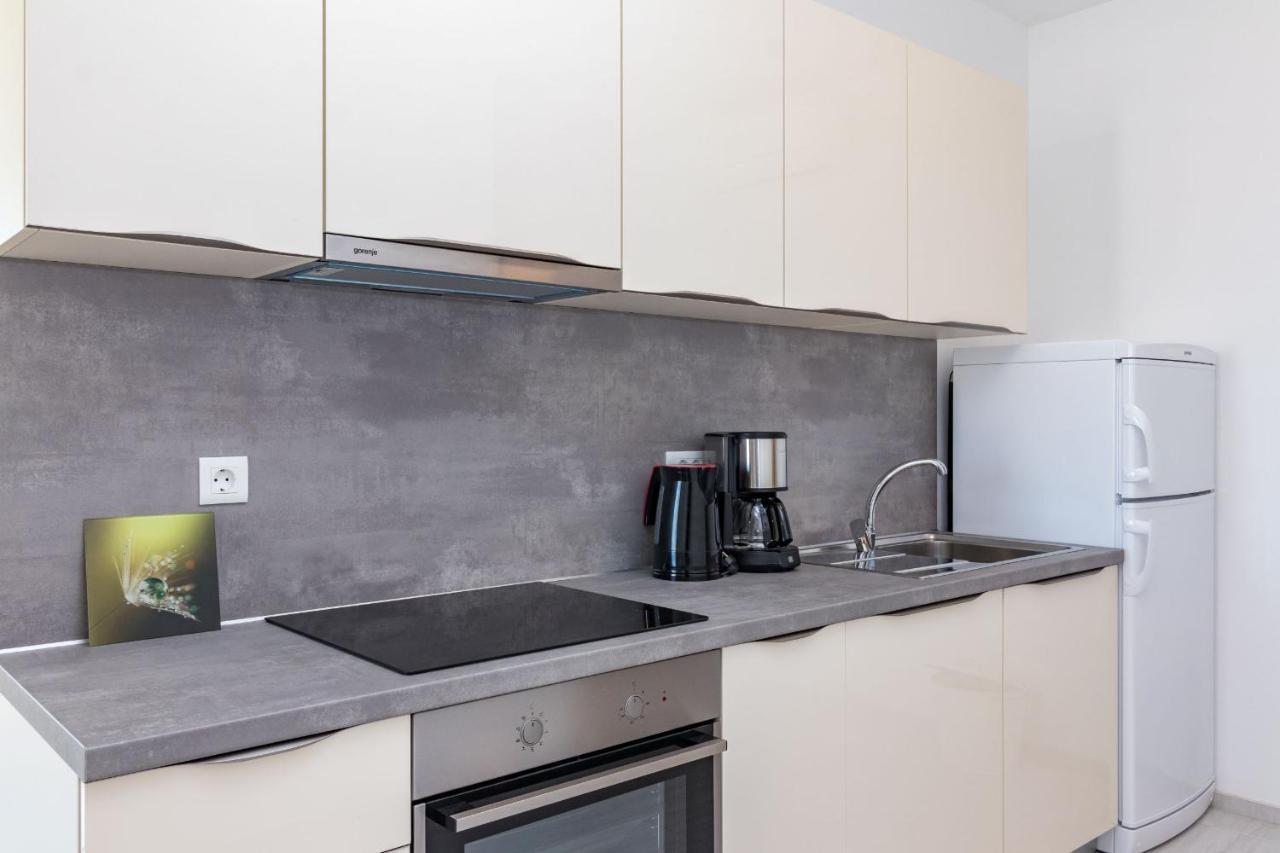 Garden Apartment Медулин Екстериор снимка